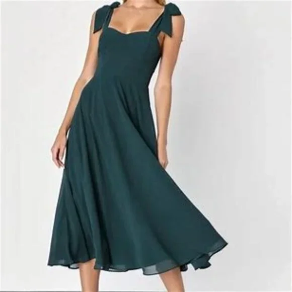 what color nails match a green dress KELSI DRESS GREEN | MIDI DRESS IRELAND main image 1